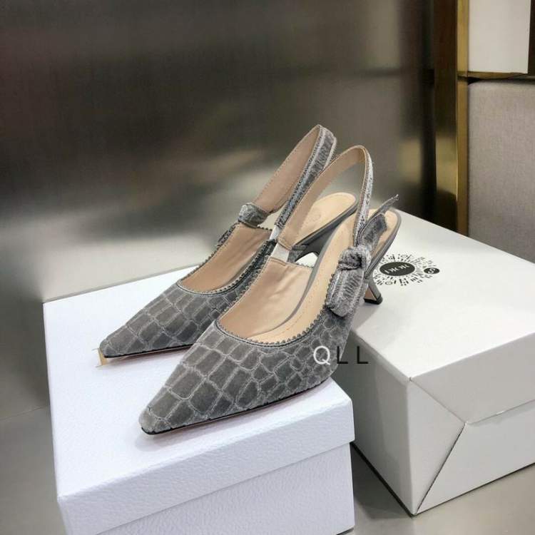Picture of Dior Shoes _SKUDiorsz33-44LL01183687